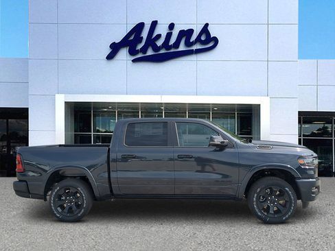 New 2026 RAM 1500 Big Horn AWD/4WD image 1