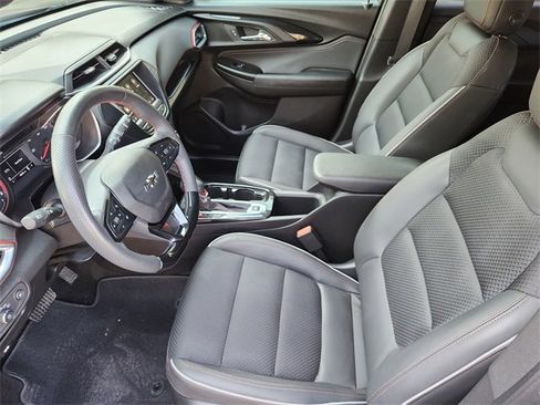 Used 2022 Chevrolet TrailBlazer RS image 9