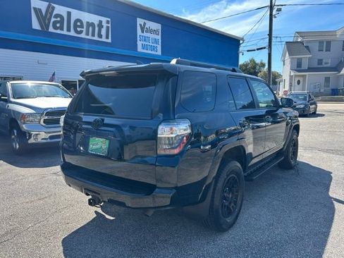 Used 2021 Toyota 4Runner Venture AWD/4WD image 8