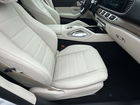 New 2026 Mercedes-Benz GLS 450 4MATIC image 15