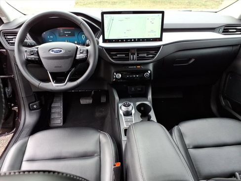 Used 2023 Ford Escape Platinum image 12