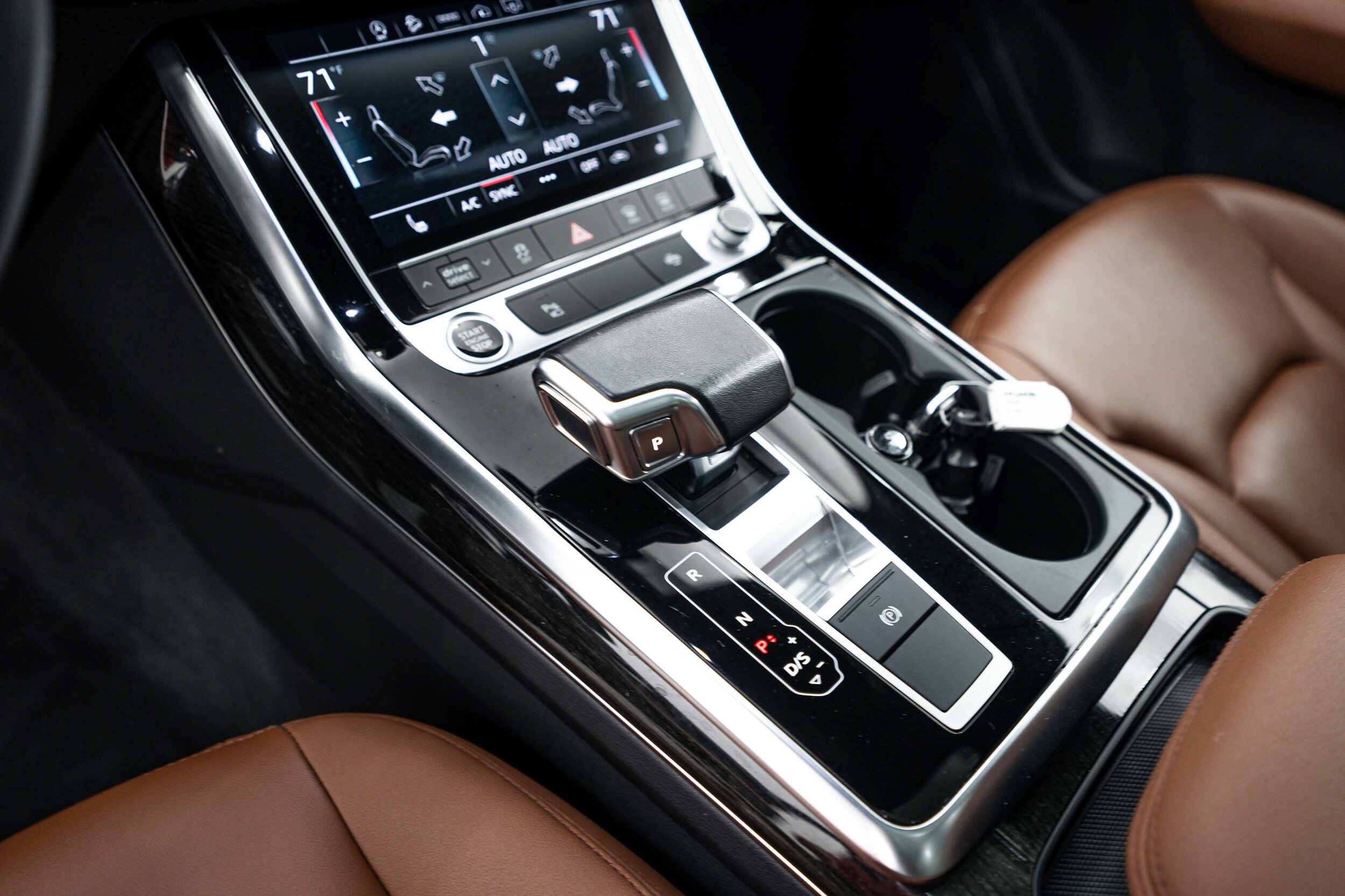 Certified 2023 Audi Q7 2.0T Premium w/ Towing Package AWD/4WD image 10