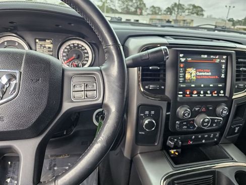 Used 2018 RAM 2500 Big Horn w/ Sport Appearance Group image 27