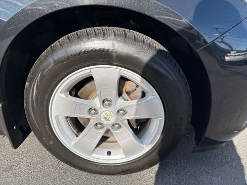 Used 2014 Chevrolet Malibu LT FWD image 25