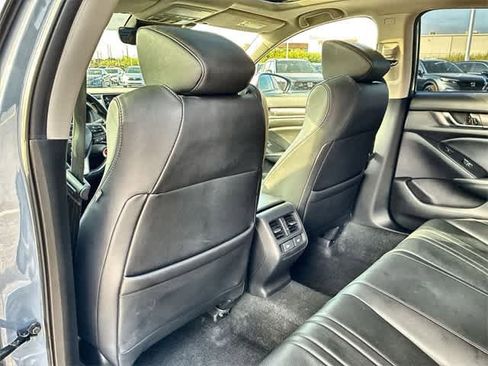 Used 2021 Honda Accord Touring image 19