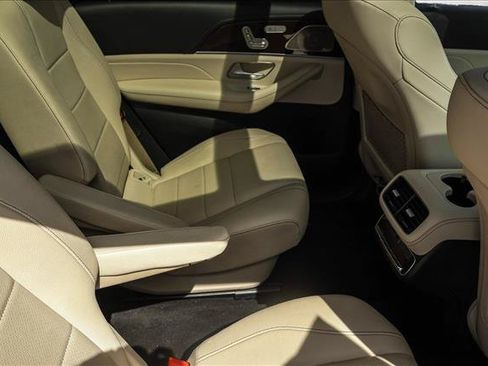 Certified 2024 Mercedes-Benz GLS 450 4MATIC image 25