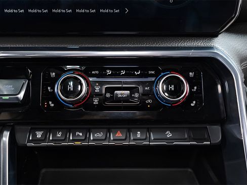 Used 2024 GMC Sierra 2500 Denali w/ Denali Reserve Package image 15