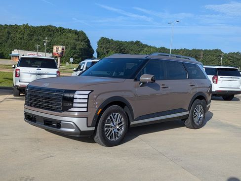 Used 2026 Hyundai Palisade SEL FWD image 4