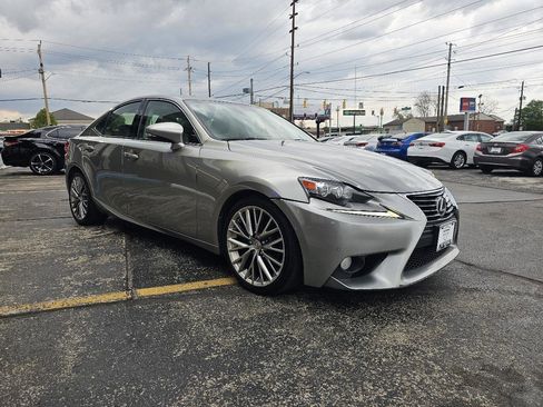 Used 2014 Lexus IS 250 w/ Premium Package RWD image 3