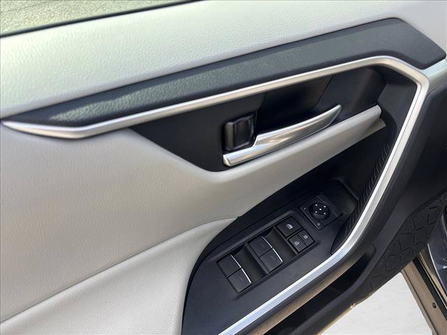 Certified 2025 Toyota RAV4 XLE FWD image 12