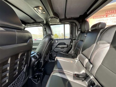 Used 2020 Jeep Gladiator Rubicon image 11