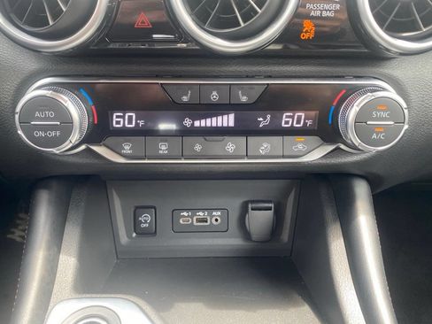 Certified 2025 Nissan Sentra SR w/ SR Premium Package FWD image 31