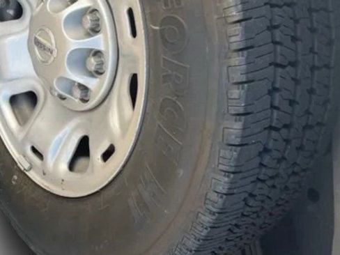 Used 2019 Nissan NV 2500 SV image 8