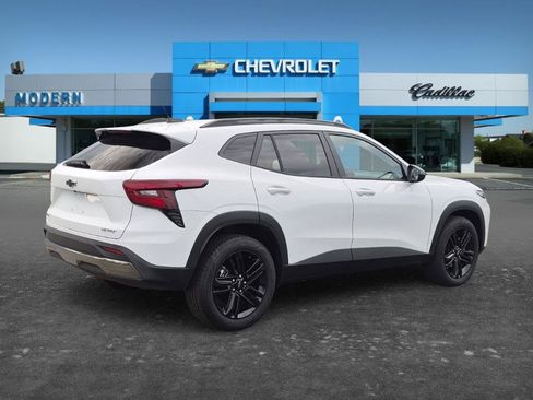Certified 2026 Chevrolet Trax ACTIV FWD image 5