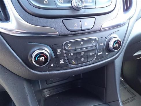 Used 2023 Chevrolet Equinox LT FWD image 28