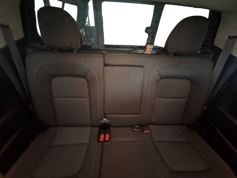 Used 2021 Chevrolet Colorado LT w/ LT Convenience Package image 17