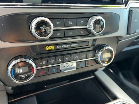 Used 2022 Ford F250 Lariat w/ Lariat Value Package image 32