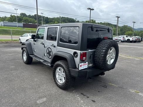 Used 2014 Jeep Wrangler Unlimited Sport w/ Quick Order Package 23S AWD/4WD image 7