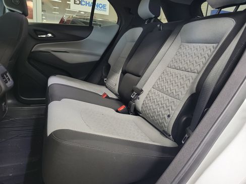 Used 2023 Chevrolet Equinox LS w/ LS Convenience Package image 11
