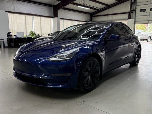 Used 2018 Tesla Model 3 AWD/4WD image 5