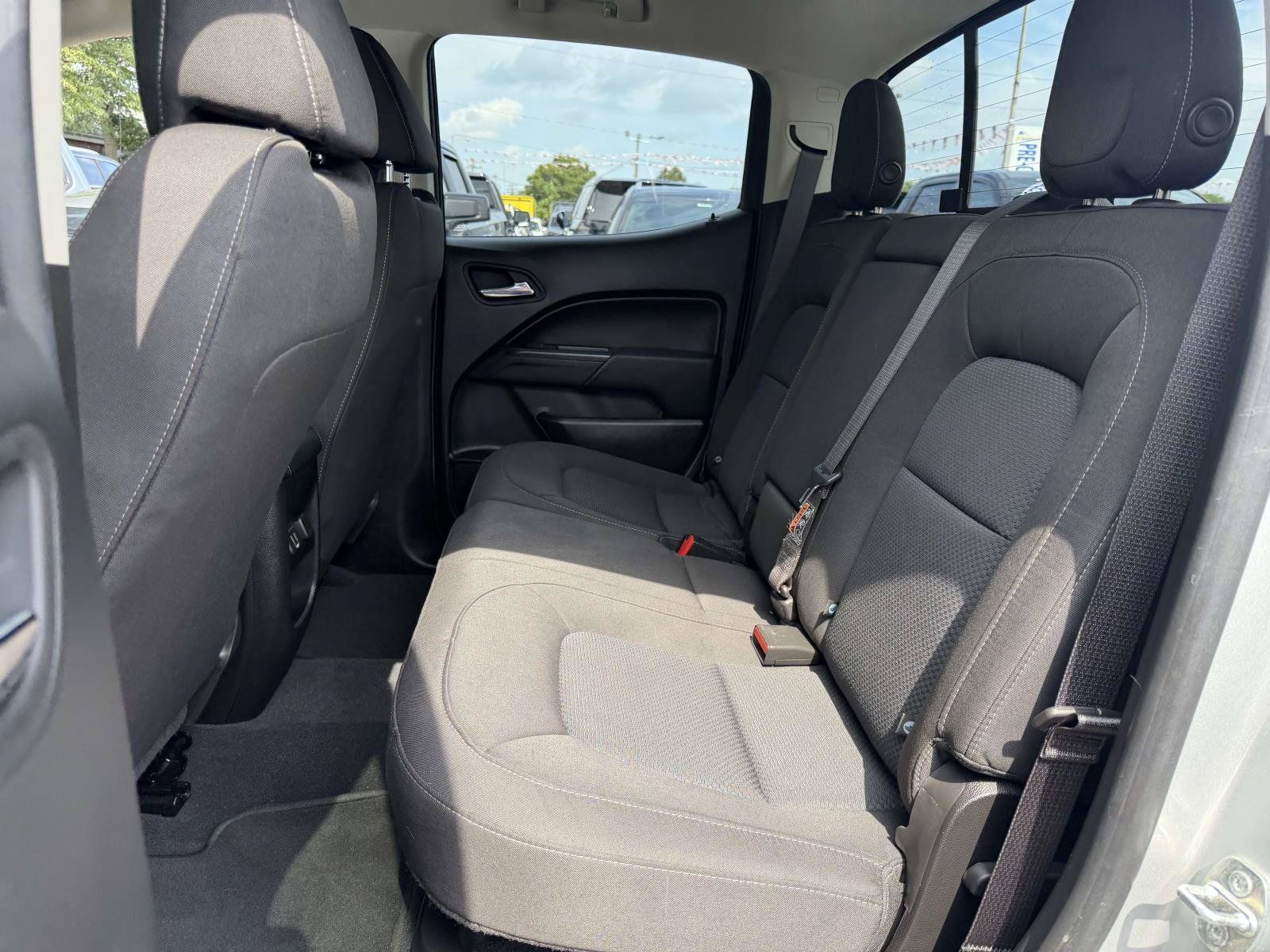 Used 2019 Chevrolet Colorado LT w/ LT Convenience Package AWD/4WD image 14