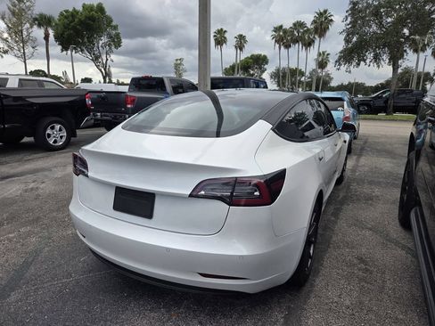 Used 2020 Tesla Model 3 Standard Range Plus RWD image 5