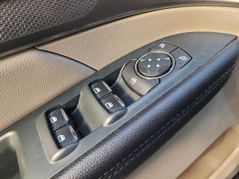 Used 2018 Ford Explorer XLT w/ Equipment Group 202A image 27