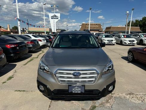 Used 2016 Subaru Outback 2.5i Limited AWD/4WD image 2