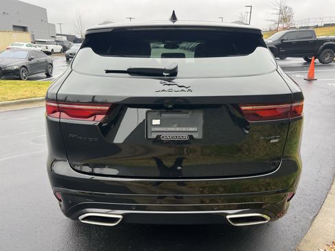 Certified 2023 Jaguar F-PACE R-Dynamic S image 6