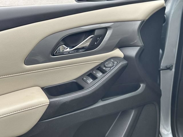 Certified 2023 Chevrolet Traverse LS w/ Safety Package FWD image 15
