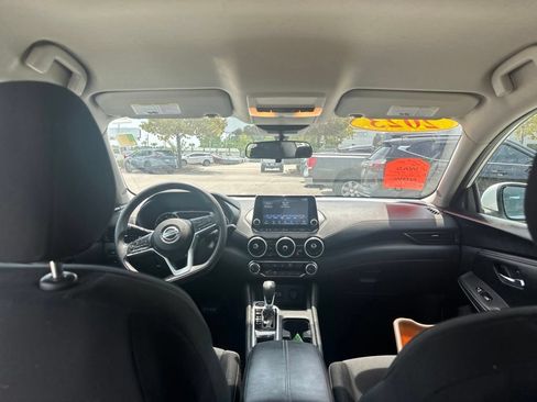 Certified 2023 Nissan Sentra SV FWD image 25