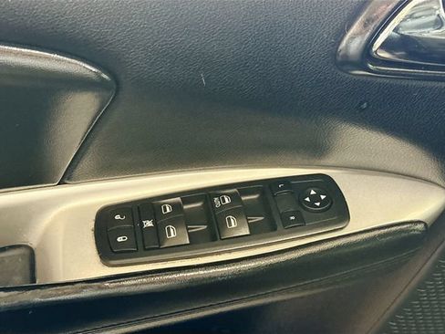 Used 2016 Dodge Journey SXT w/ Comfort/Convenience Group FWD image 17