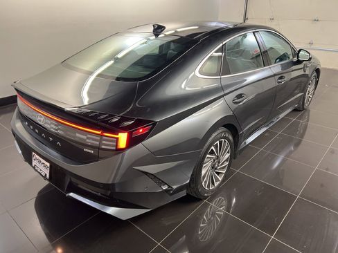 Used 2025 Hyundai Sonata Limited image 6