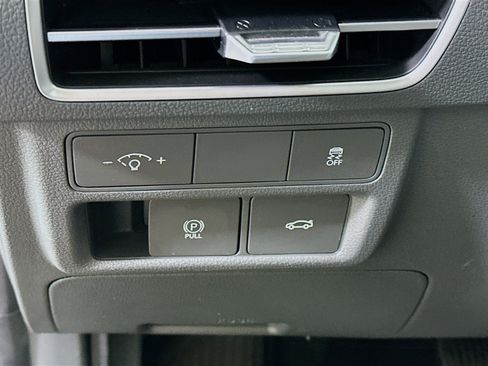 Used 2025 Hyundai Sonata SEL FWD image 17