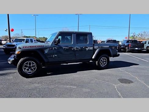 New 2026 Jeep Gladiator Rubicon w/ Safety Group image 22