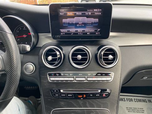 Used 2019 Mercedes-Benz GLC 300 4MATIC image 15