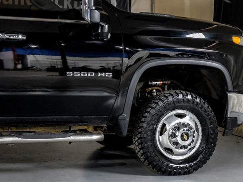 Used 2020 Chevrolet Silverado 3500 LTZ w/ LTZ Plus Package AWD/4WD image 7