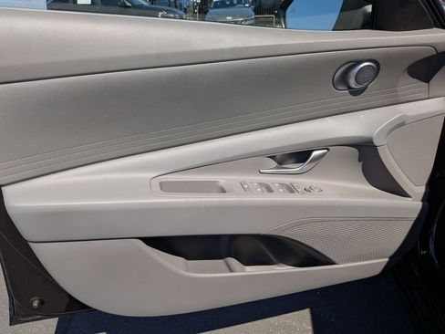 New 2026 Hyundai Elantra SE FWD image 12