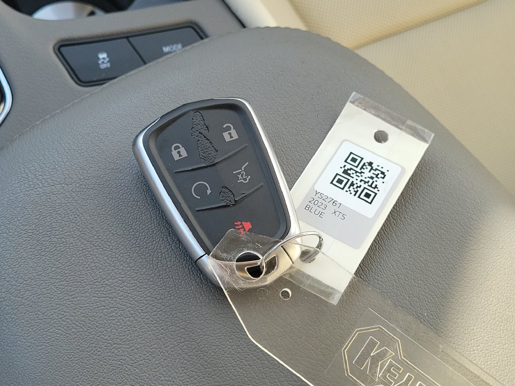 Used 2023 Cadillac XT5 Premium Luxury FWD image 25