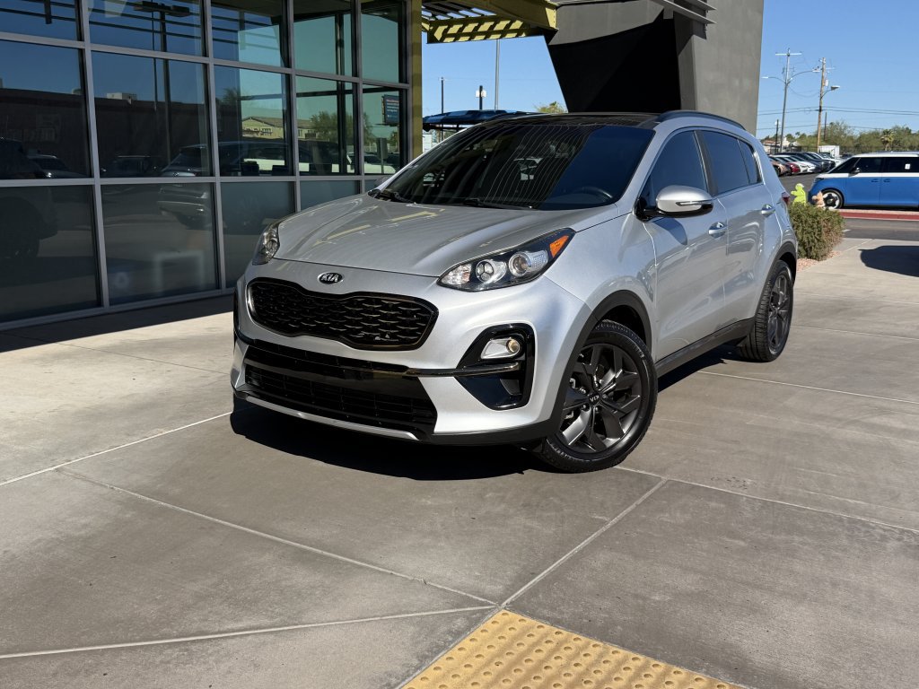 Used 2020 Kia Sportage S w/ S Sunroof Package FWD image 2