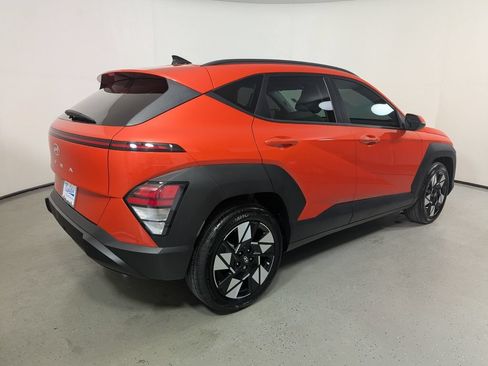 Certified 2024 Hyundai Kona SEL w/ Convenience Package FWD image 7