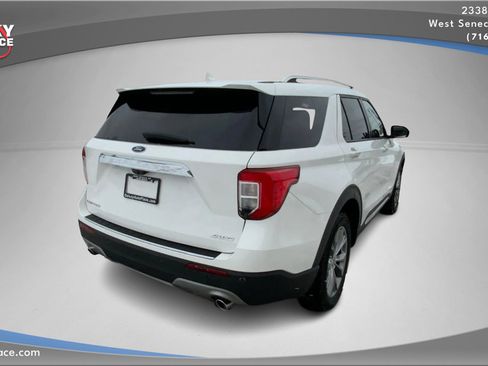 Used 2022 Ford Explorer Limited w/ Limited Technology Package image 5