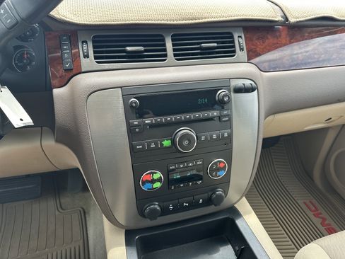 Used 2012 GMC Yukon XL 2500 SLE w/ Convenience Package RWD image 22