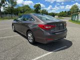 Used 2017 Hyundai Sonata SE image 3