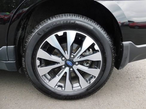 Used 2017 Subaru Outback 3.6R Limited AWD/4WD image 26