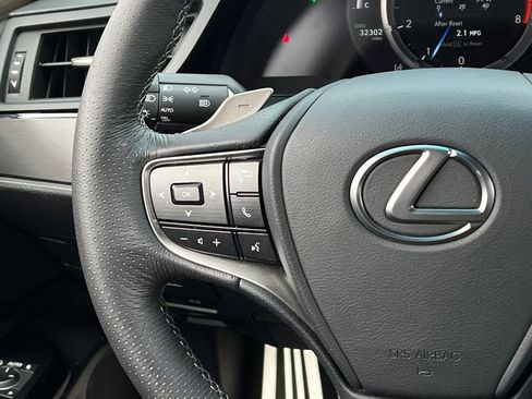 Used 2022 Lexus ES 350 F Sport image 18