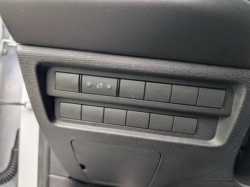 Used 2022 Mitsubishi Outlander ES FWD image 12