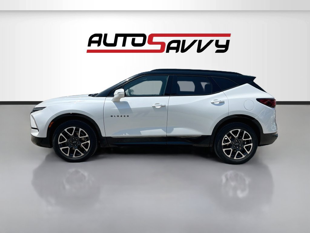 Used 2023 Chevrolet Blazer RS w/ Enhanced Convenience Package FWD image 4