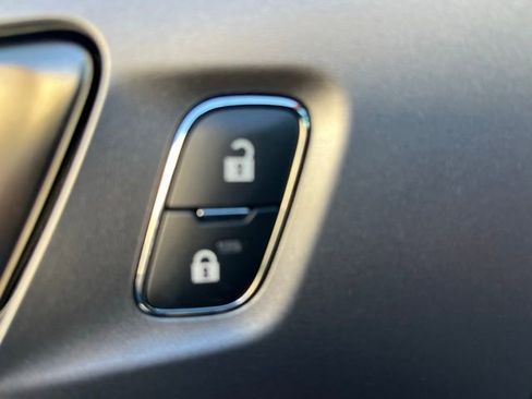 Used 2022 Ford Ranger XLT w/ Equipment Group 302A High image 12