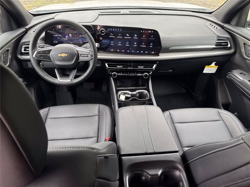 New 2026 Chevrolet Traverse LT FWD image 13